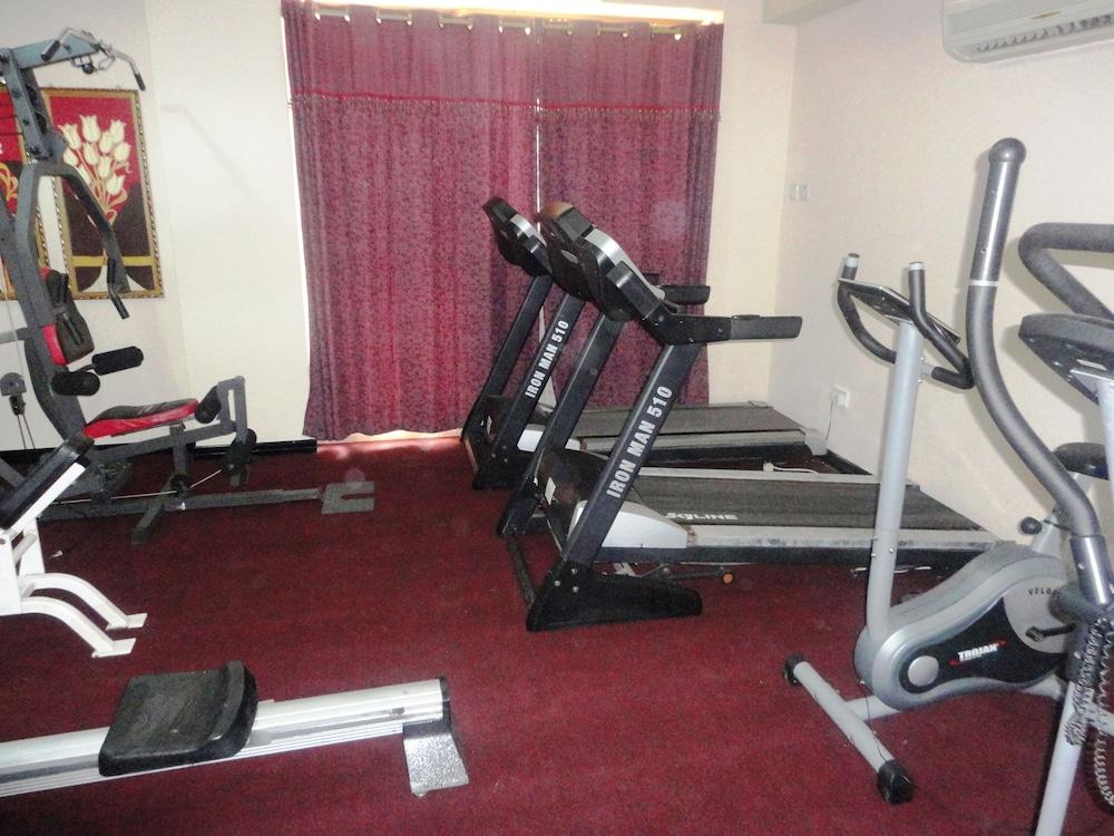 Urban Rose & Hotell 3*