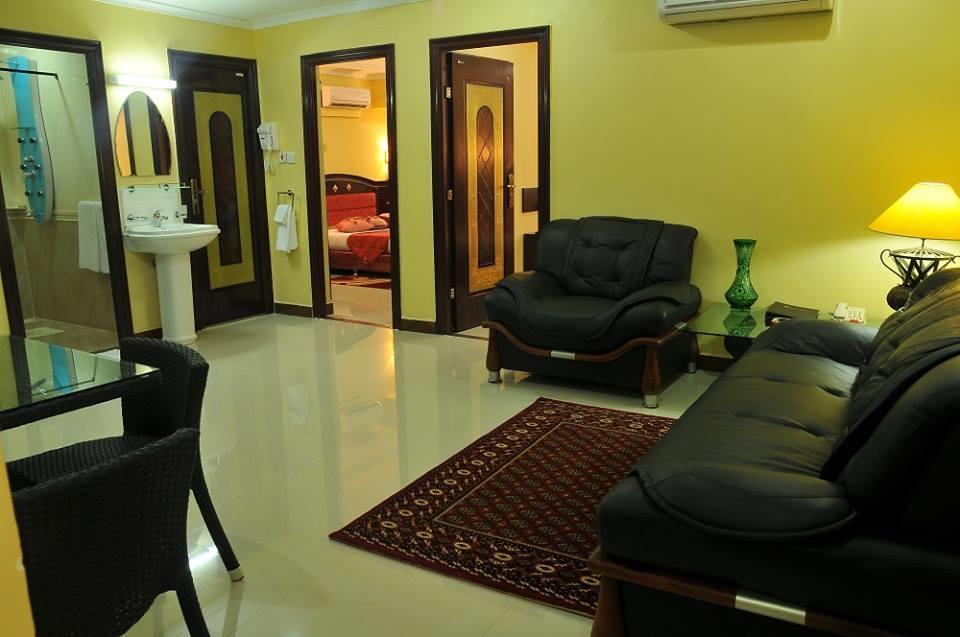 Hotell Urban Rose &