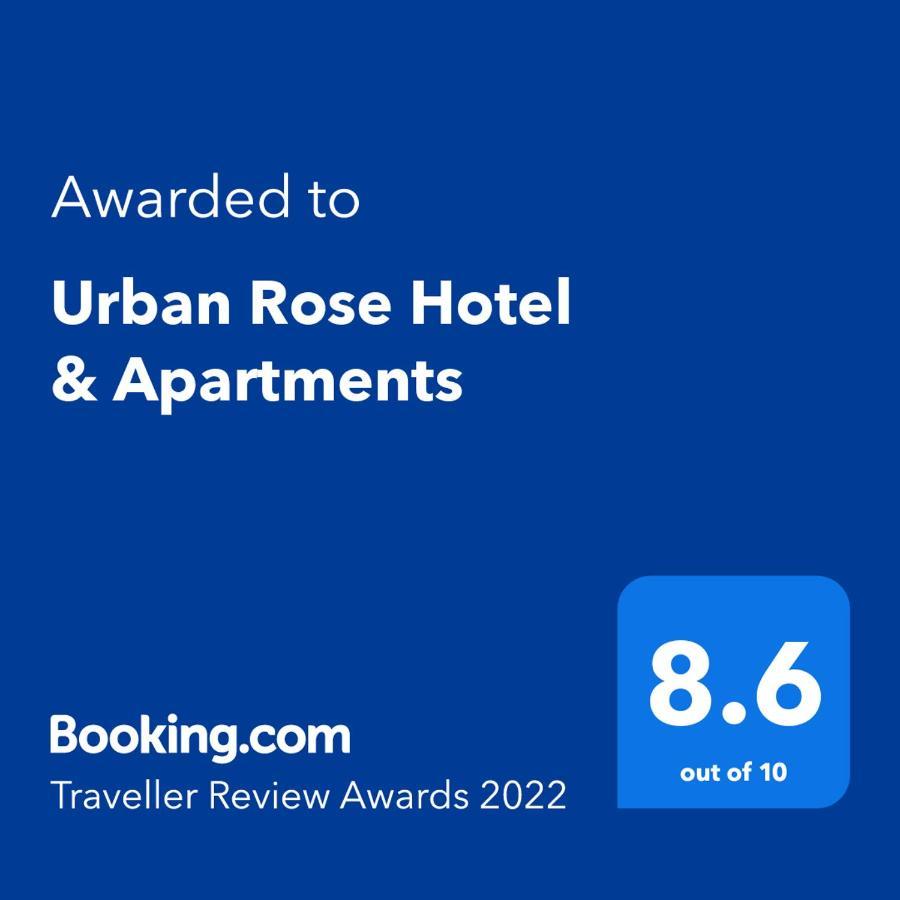Urban Rose & 3*